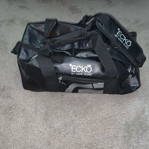 Medium sized duffel bag